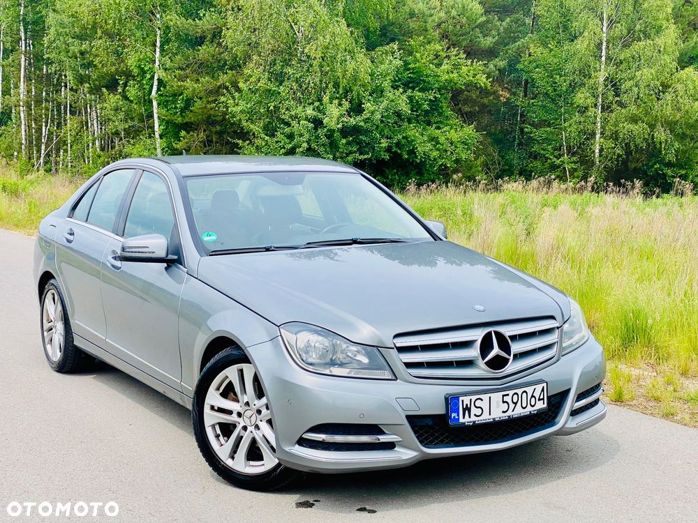 Mercedes-Benz Klasa C 180 CGI BlueEff Avantgarde - 1
