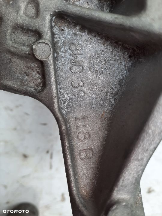 Audi A4 B9 A5 F5 łapa poduszka skrzyni 8W0399118B 8W0399118C 8W0399156 8W0399158 - 11