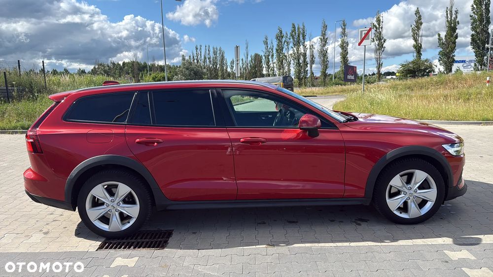 Volvo V60 Cross Country B4 D AWD Geartronic Pro - 3