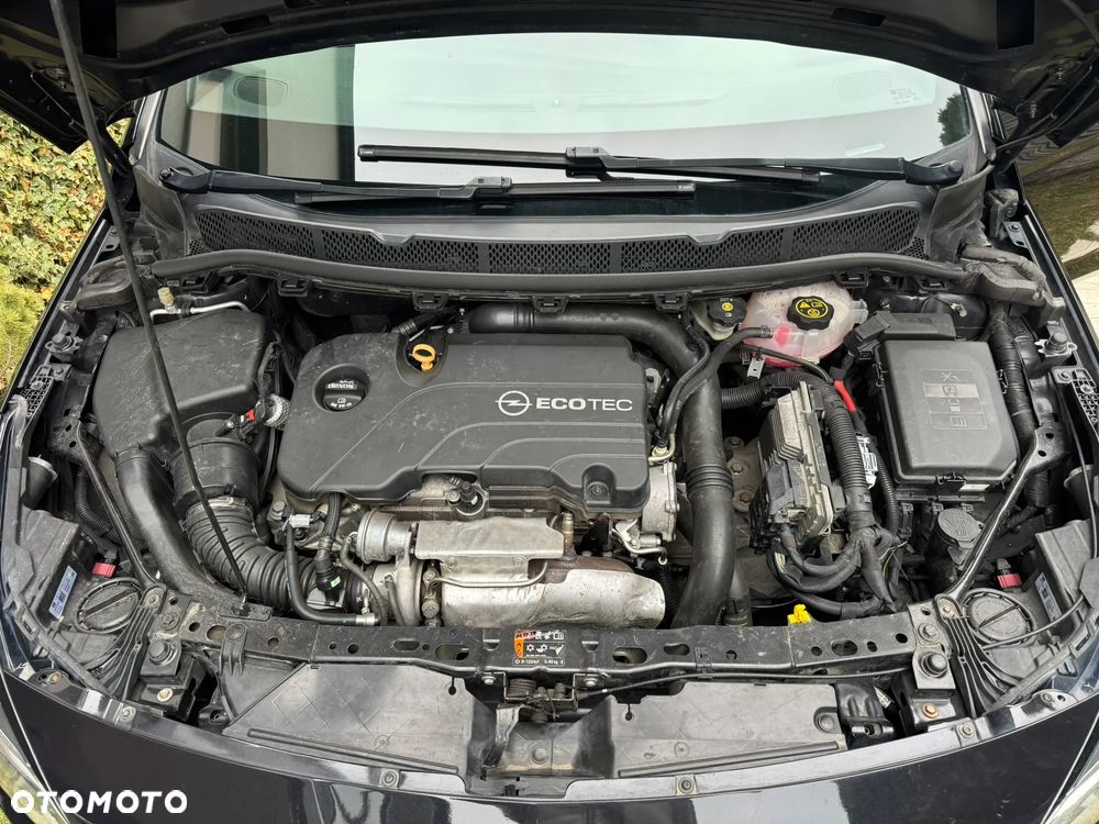 Opel Astra 1.4 T Dynamic - 8