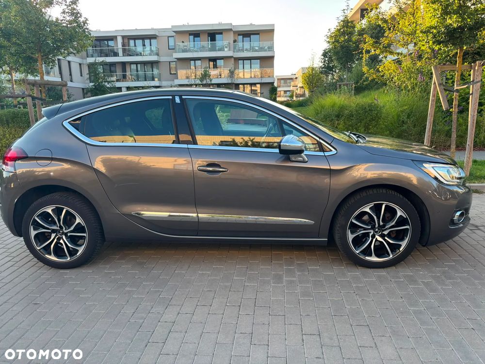 DS Automobiles DS 4 - 8
