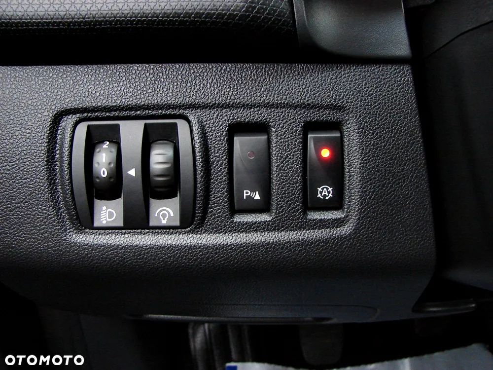 Renault Clio (Energy) TCe 90 Start & Stop LIMITED - 31
