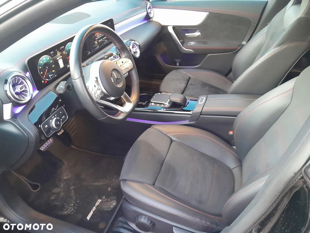 Mercedes-Benz CLA 200 7G-DCT AMG Line - 15