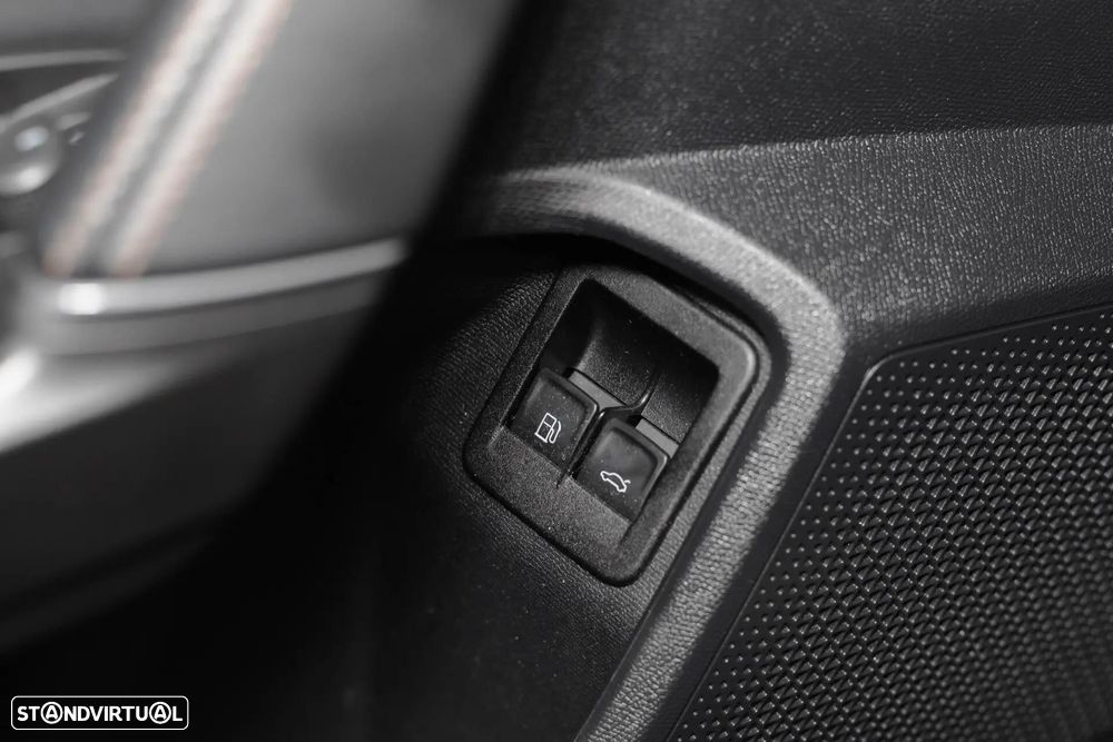 Cupra Formentor 1.4 e-Hybrid DSG VZ - 30