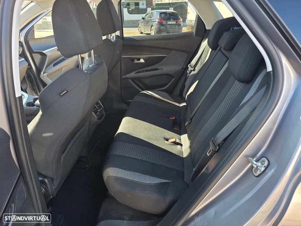 Peugeot 3008 PureTech 130 Stop & Start GPF Active - 9