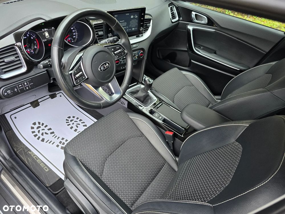 Kia XCeed 1.4 T-GDI OPF VISION - 17