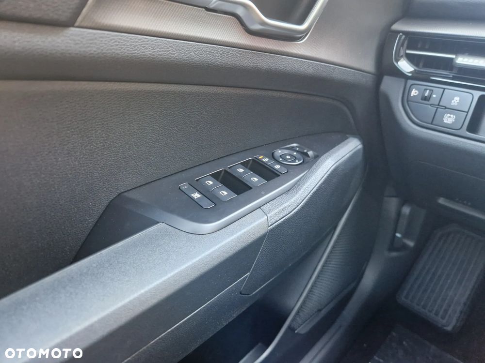 Kia Sportage 1.6 T-GDI Black Edition 2WD DCT - 11