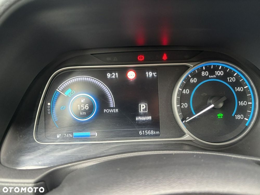 Nissan Leaf - 17