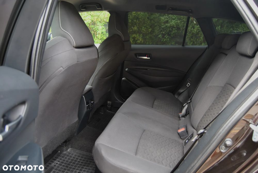 Toyota Corolla 1.8 Hybrid Comfort - 6
