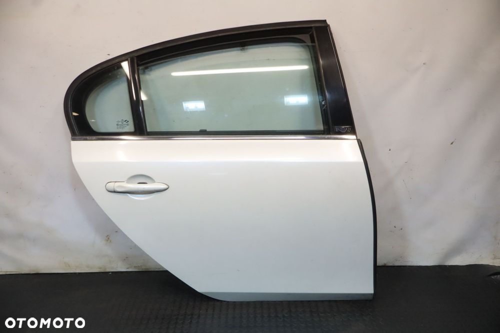 DRZWI PRAWY TYŁ RENAULT LATITUDE SAN913 - 1