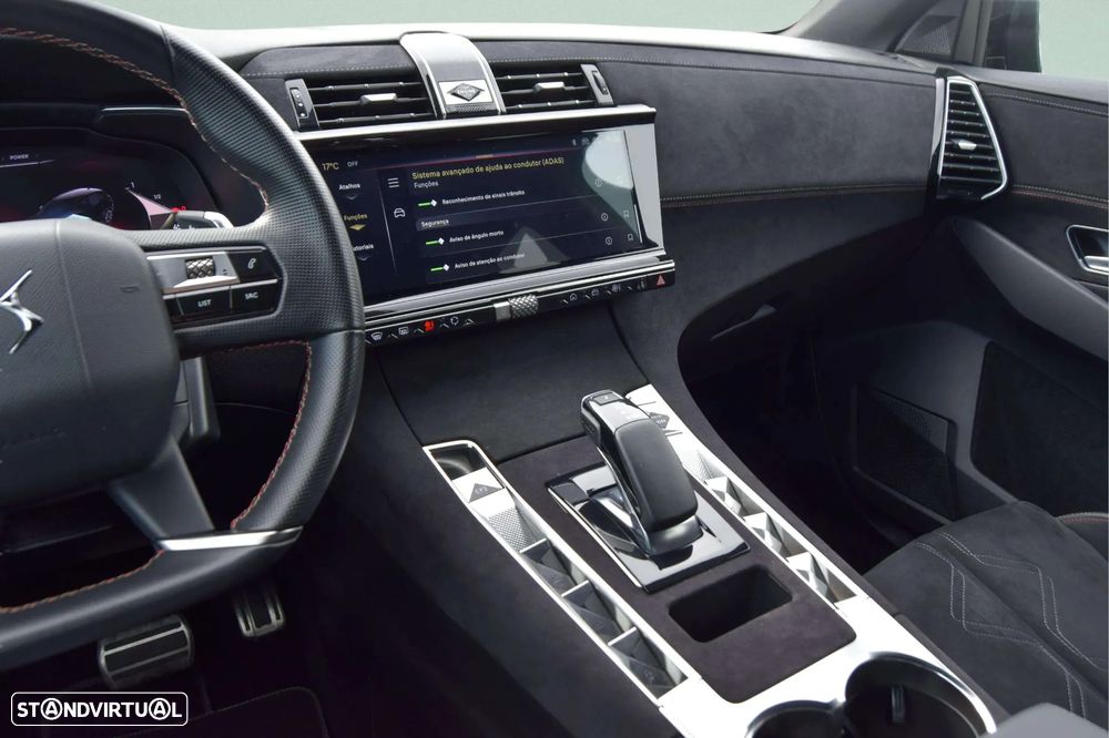DS DS7 Crossback E-Tense Performance Line EAT8 - 32