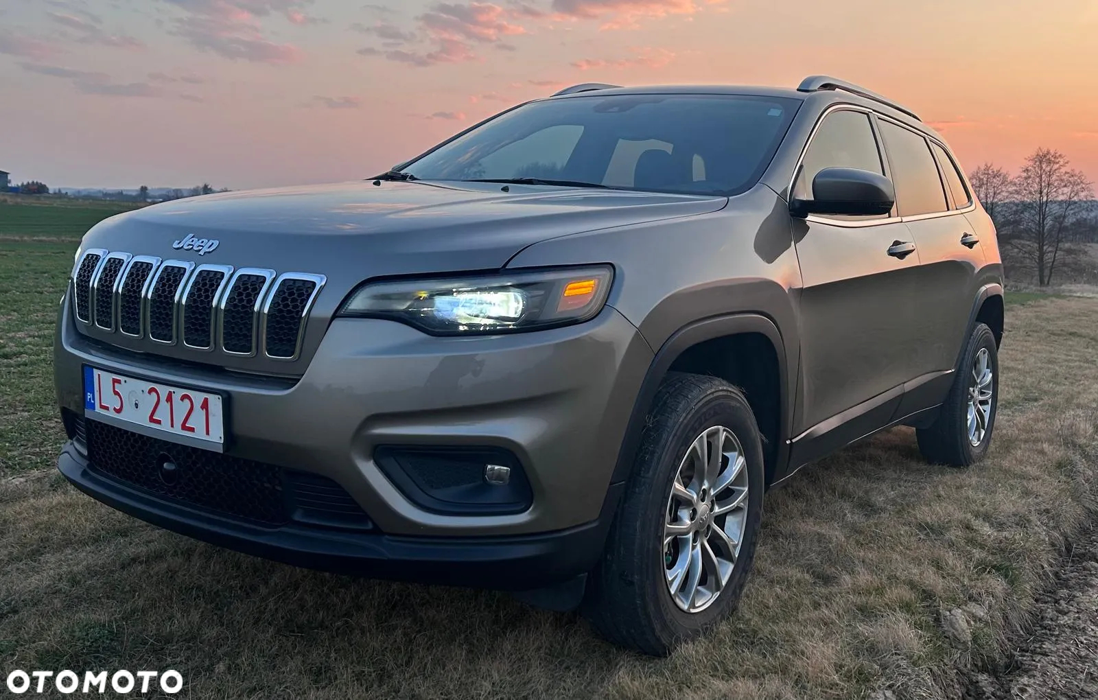 Jeep Cherokee - 3
