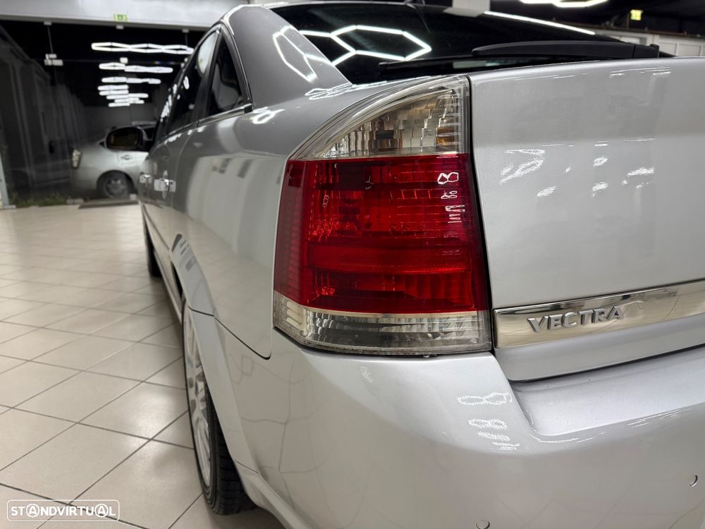Opel Vectra 1.9 CDTi Auto. - 9
