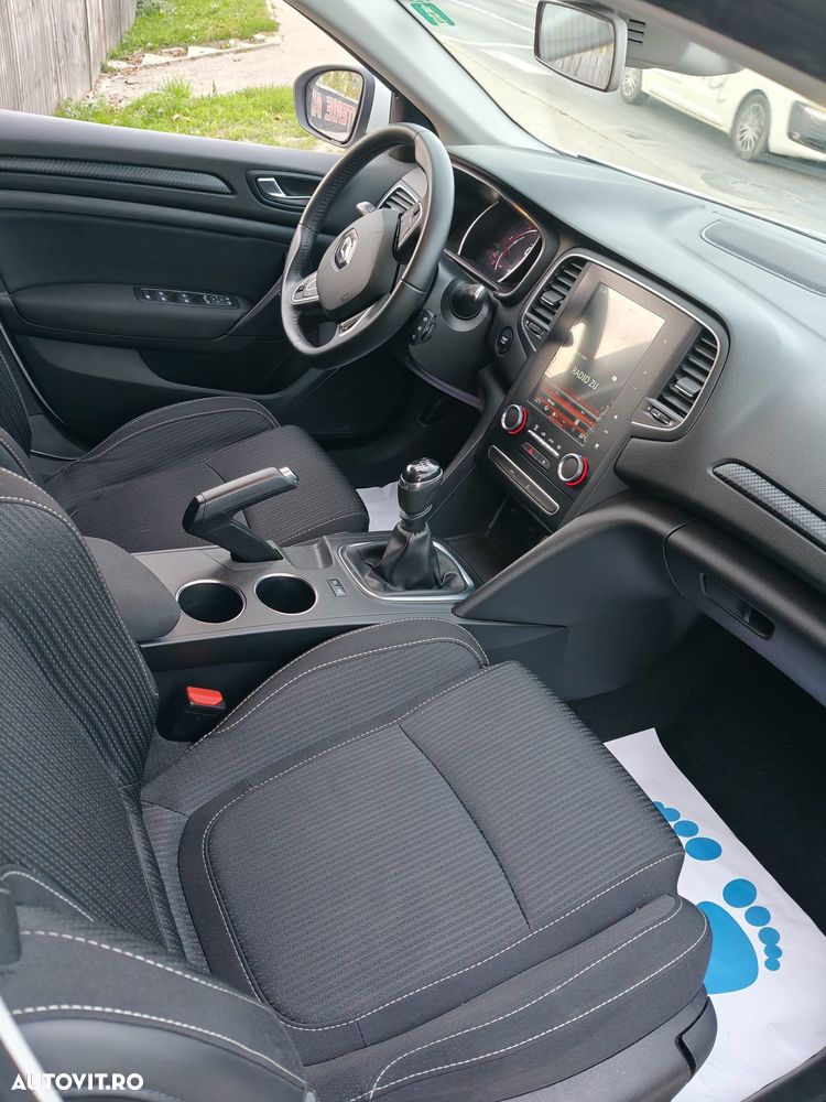 Renault Megane BLUE dCi 115 BUSINESS EDITION - 9