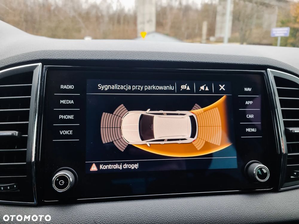 Skoda Karoq 2.0 TDI SCR 4x4 DSG Style - 9