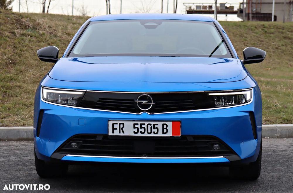 Opel Astra 1.6L Turbo PHEV AT8 Business Edition - 3