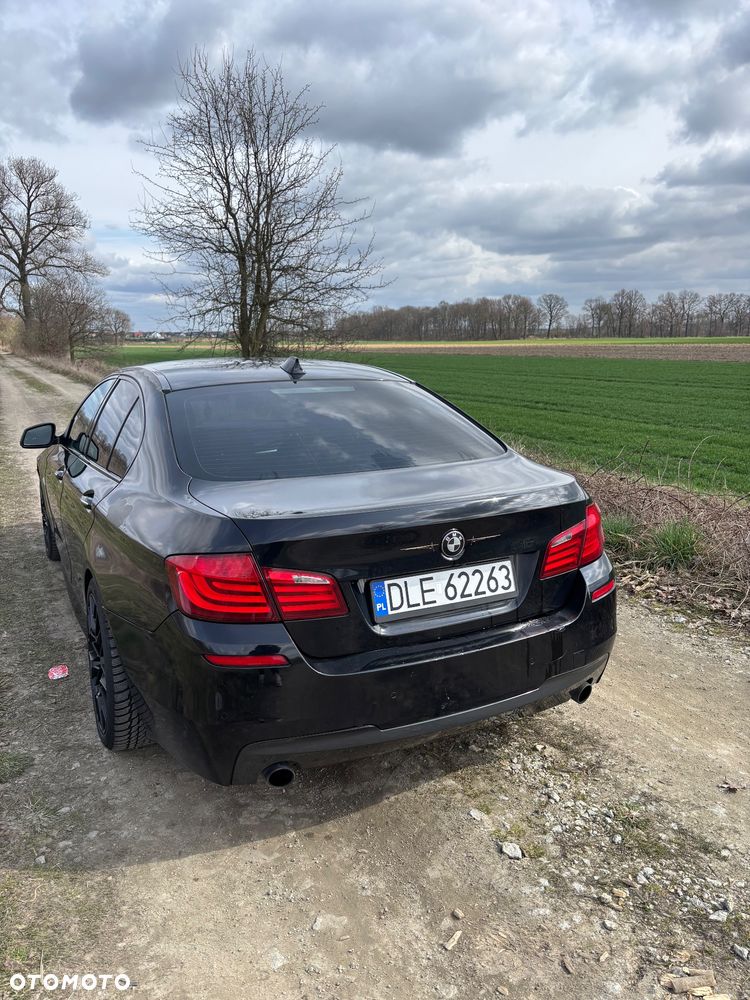 BMW Seria 5 535i Sport-Aut - 12