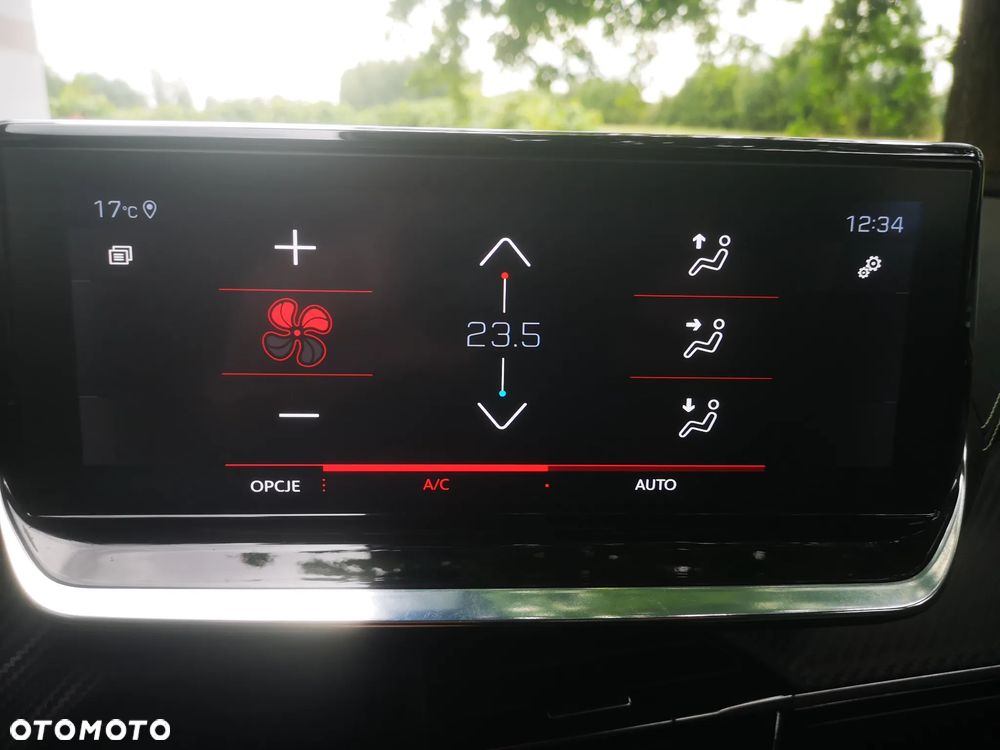 Peugeot 2008 1.2 PureTech GT Line S&S - 11
