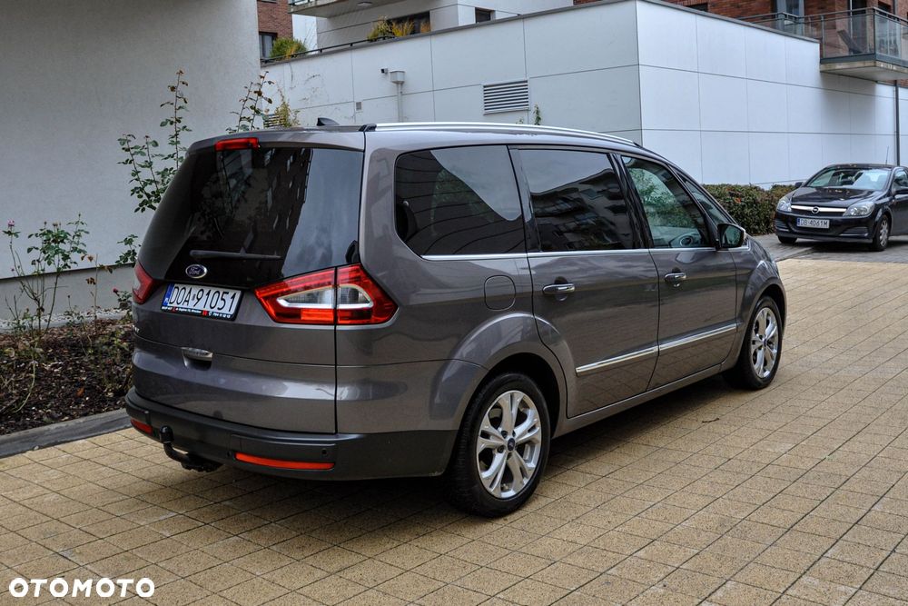 Ford Galaxy 2012 photo 4