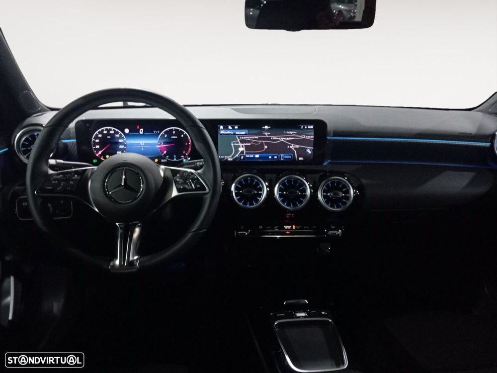 Mercedes-Benz A 180 Limousine d - 11