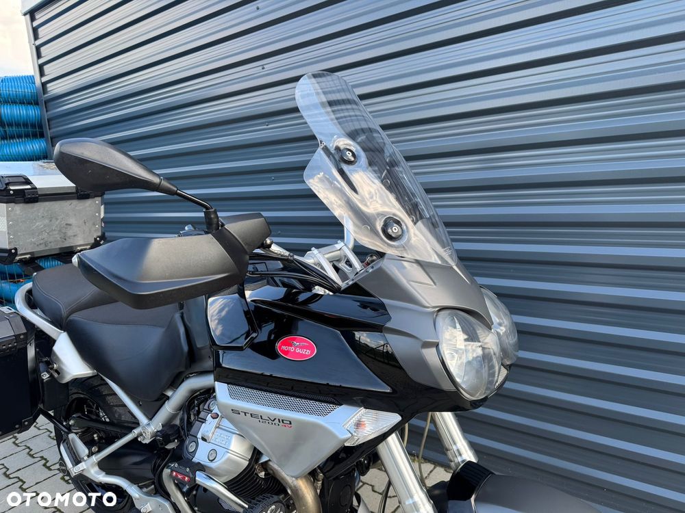 Moto Guzzi Stelvio - 10