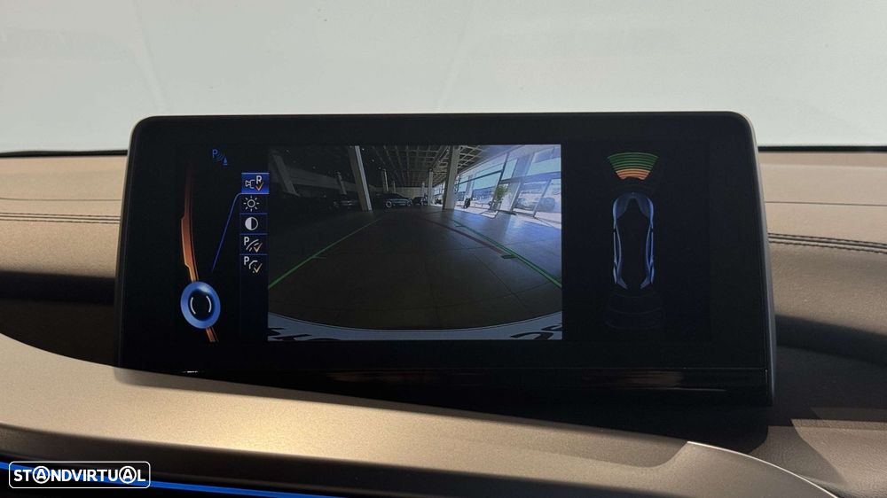 BMW i8 Standard - 13