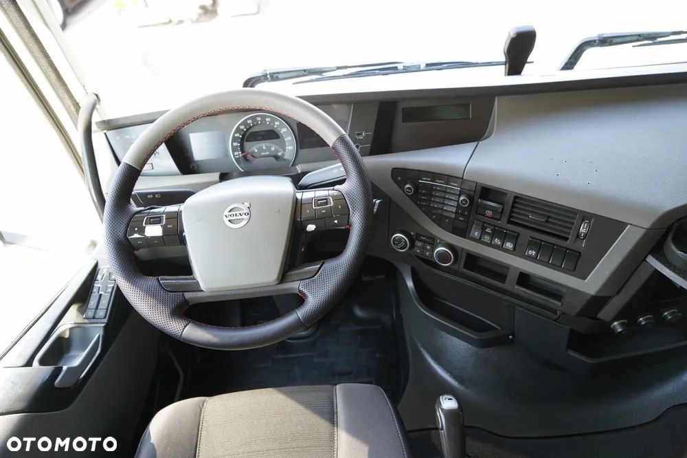 Volvo FH 460 / I-SHIFT / EURO 6 - 26