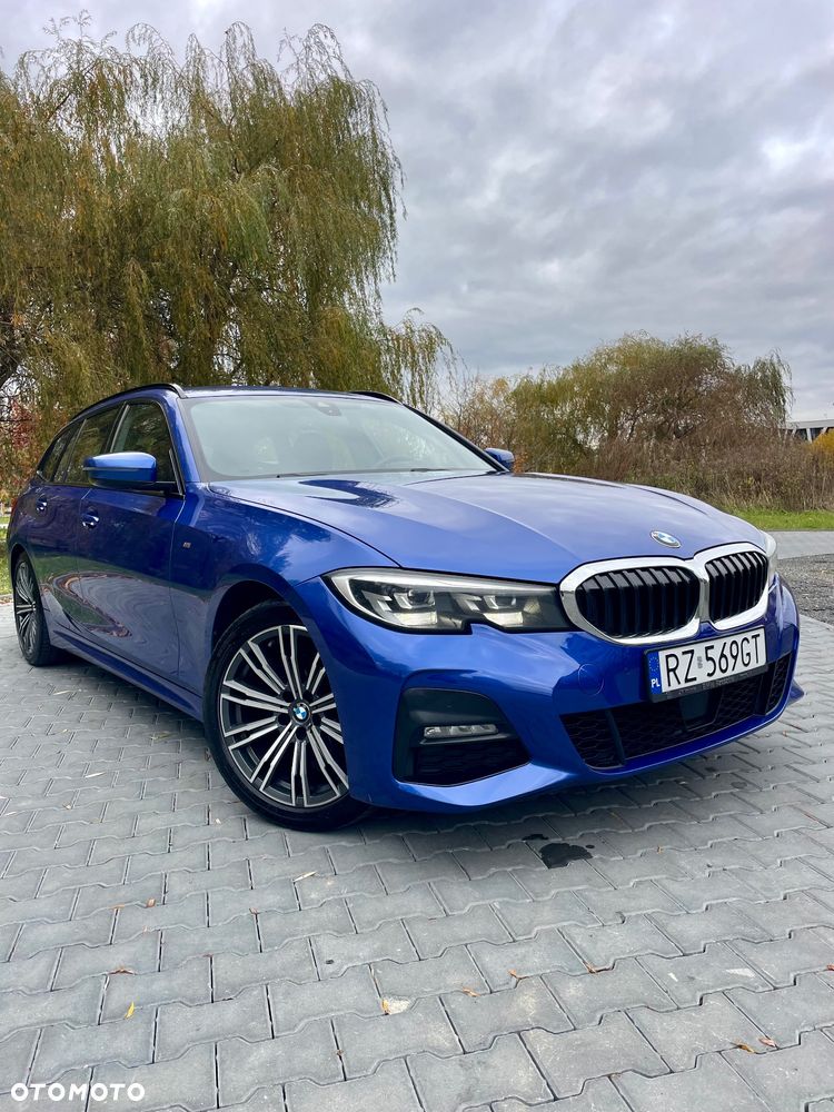 BMW Seria 3 320d M Sport - 8