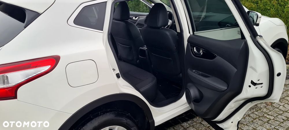 Nissan Qashqai 1.6 DIG-T TEKNA+ - 27