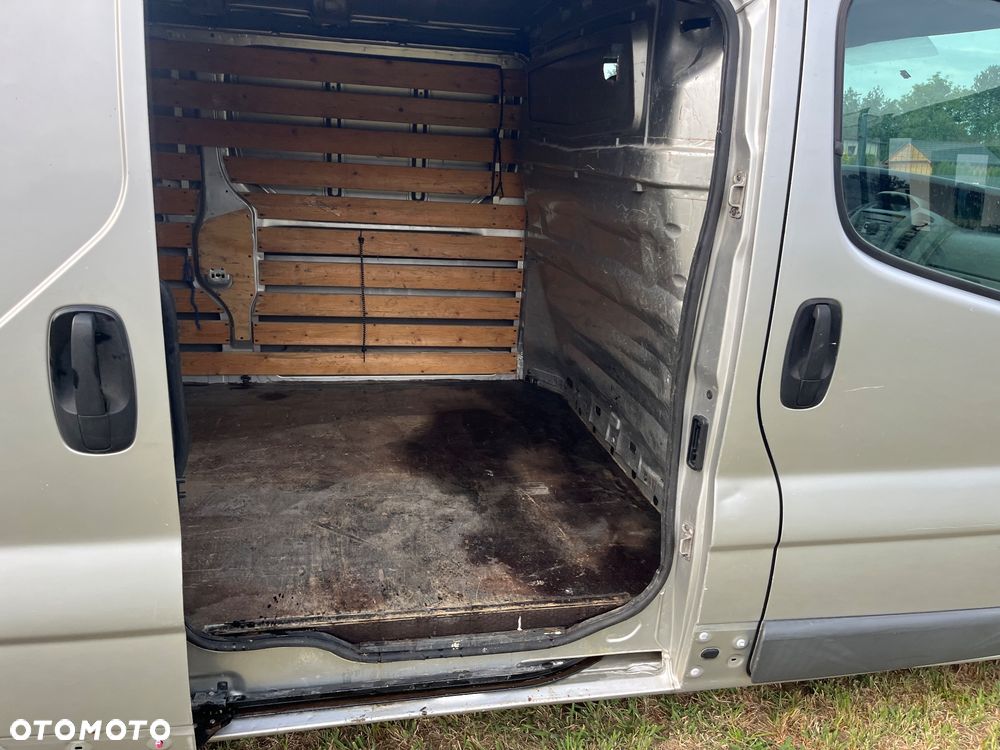 Opel VIVARO - 32