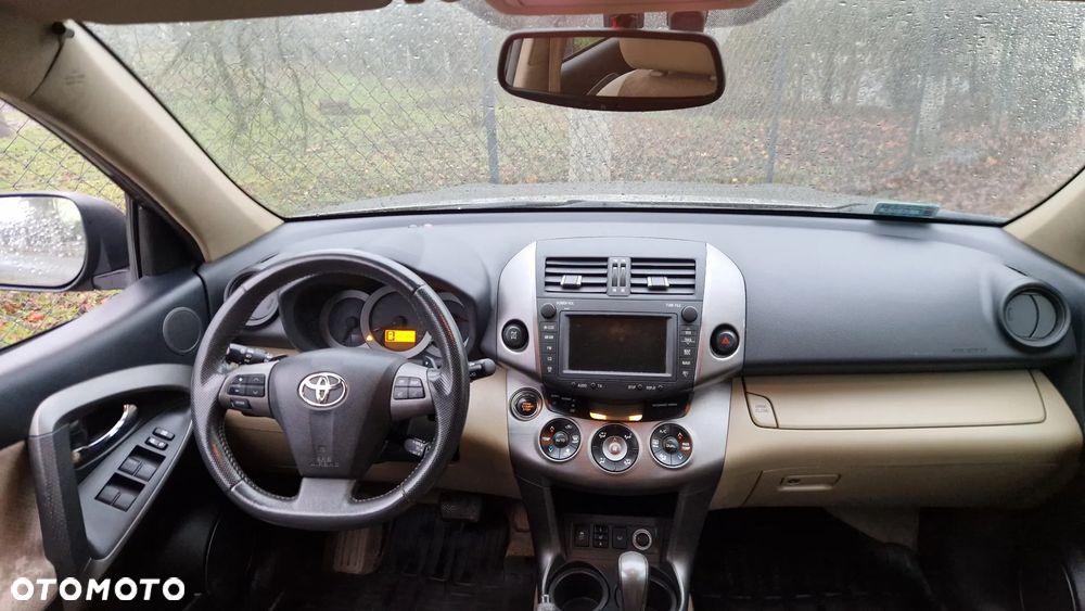 Toyota RAV4 2.0 VVT-i Prestige NAVI MS - 29