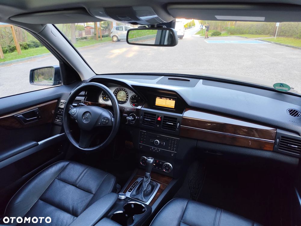 Mercedes-Benz GLK 220 CDI DPF 4Matic BlueEFFICIENCY 7G-TRONIC SPORT EDITION - 28