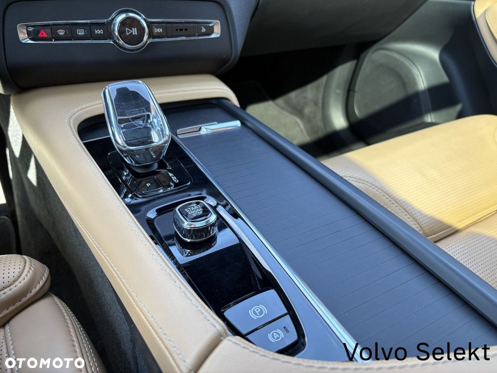 Volvo XC 90 - 17