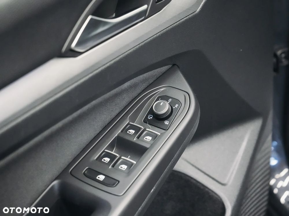 Volkswagen Golf - 14