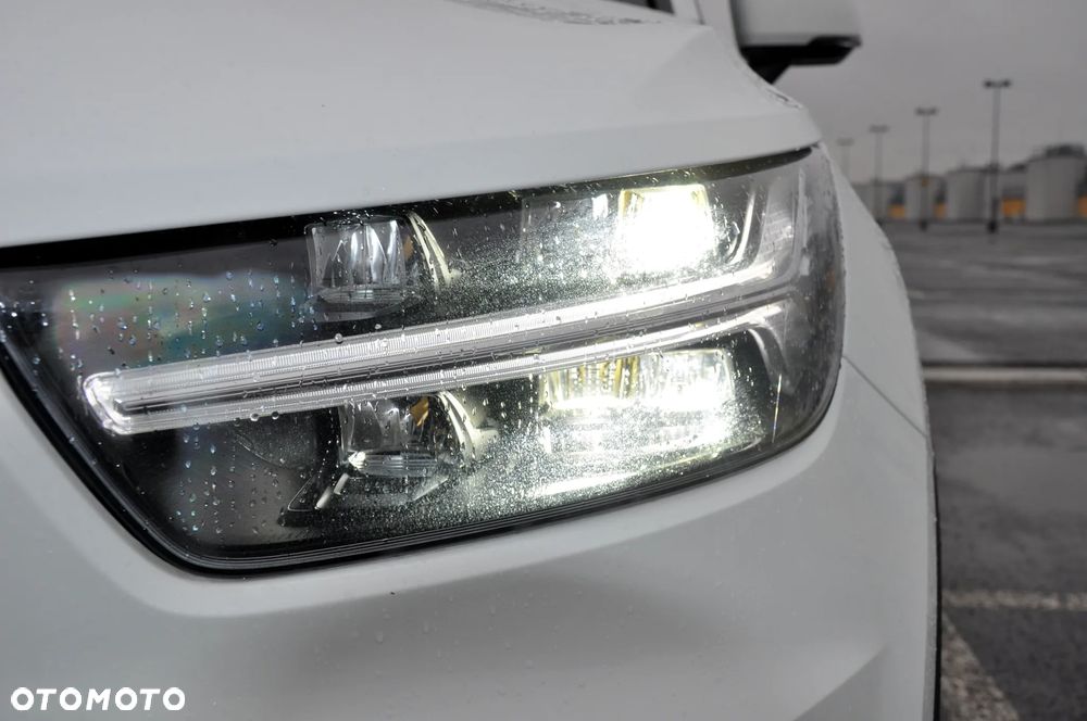 Volvo XC 40 D3 AWD - 18