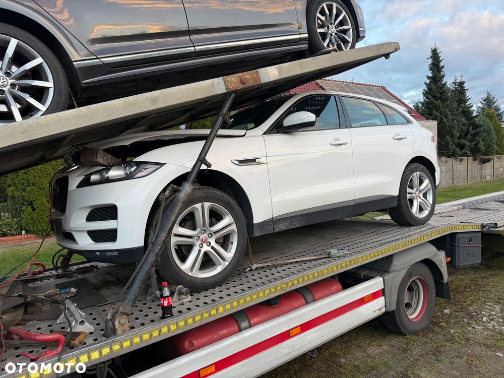 Jaguar F-Pace - 3