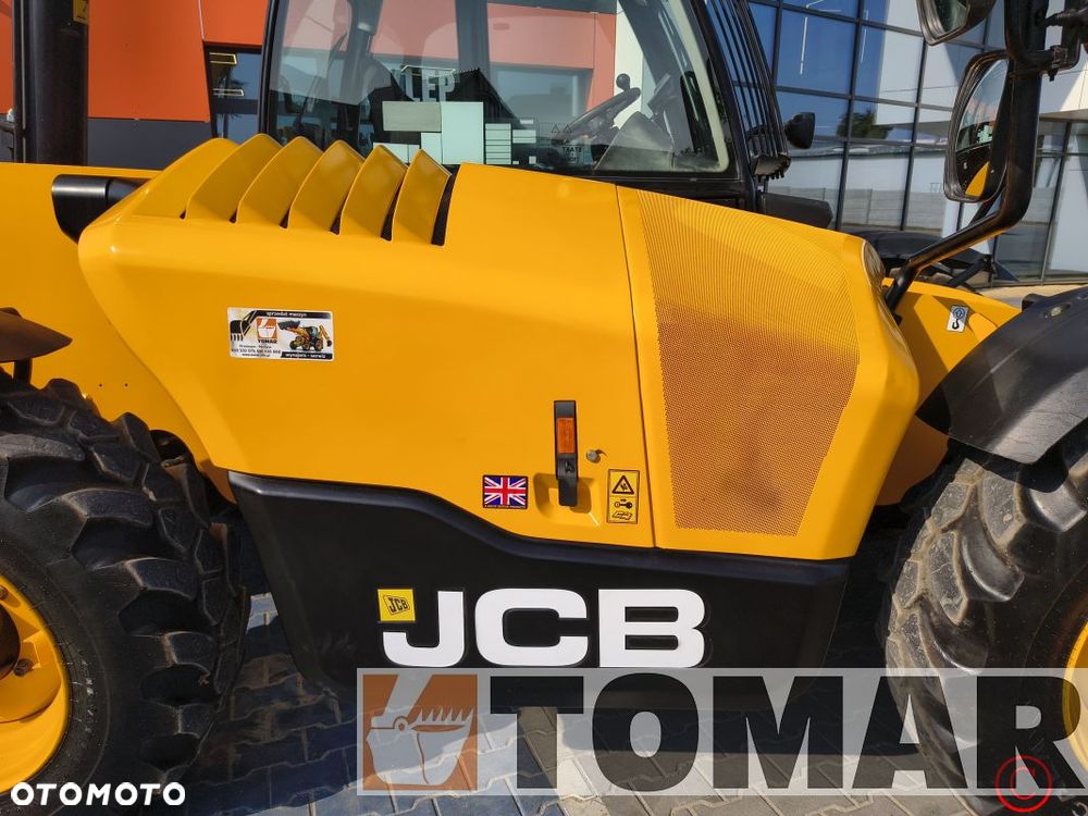 JCB 540-140 2023R klimatyzacja - 11