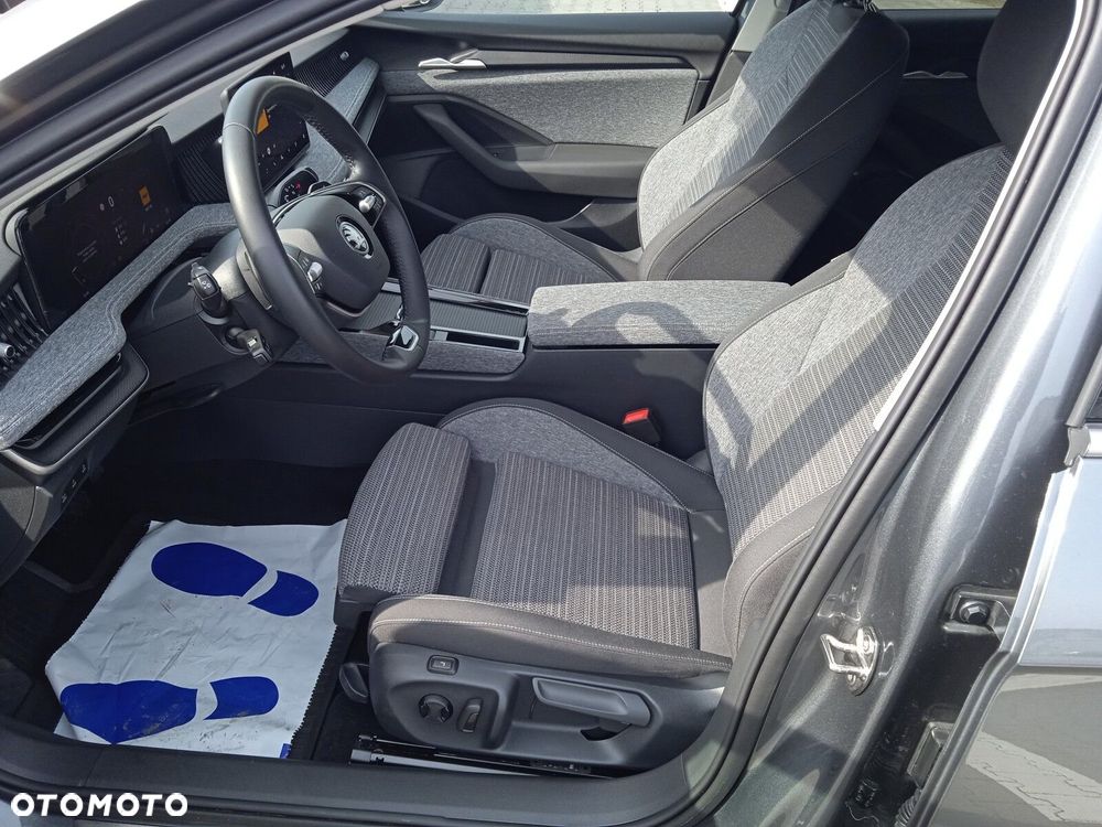 Skoda Superb 2.0 TDI SCR 4x4 Selection DSG - 13