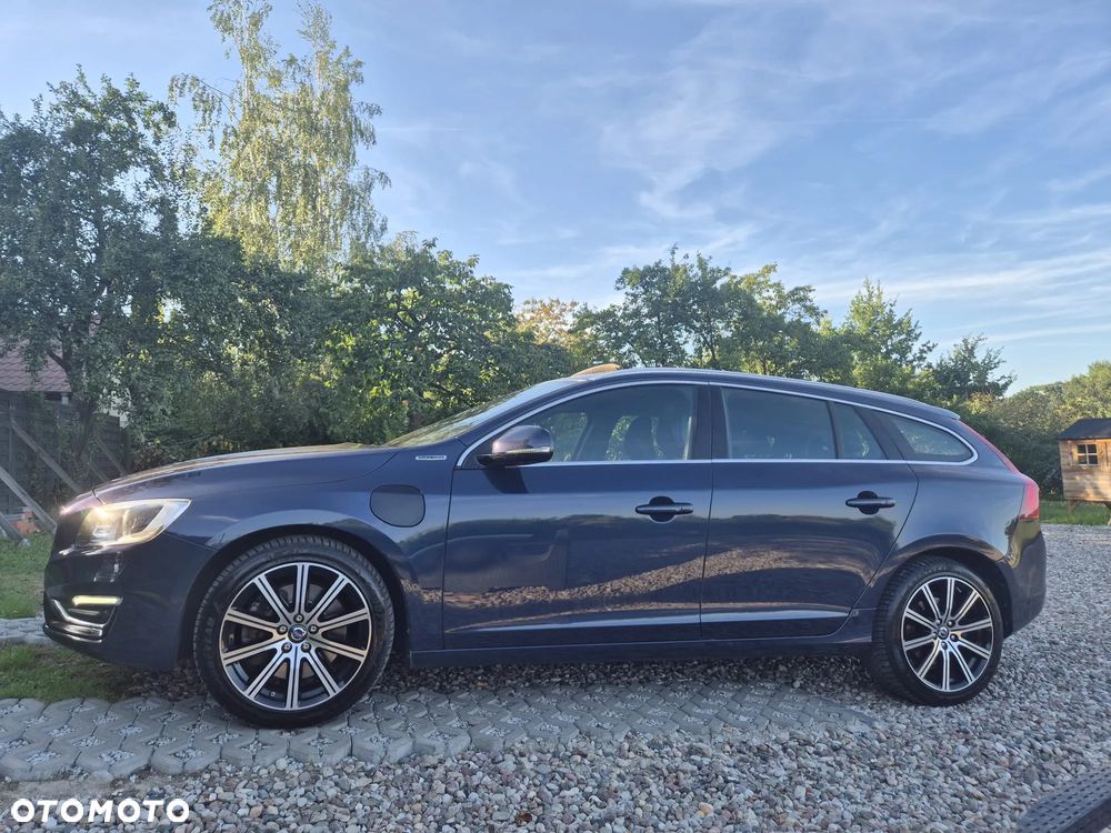 Volvo V60 D6 AWD Plug-in Hybrid Summum - 17