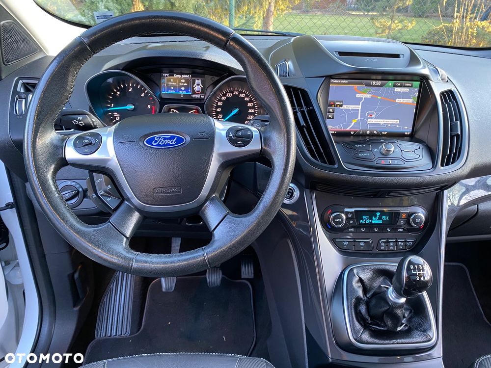 Ford Kuga 2.0 TDCi 2x4 Titanium - 16