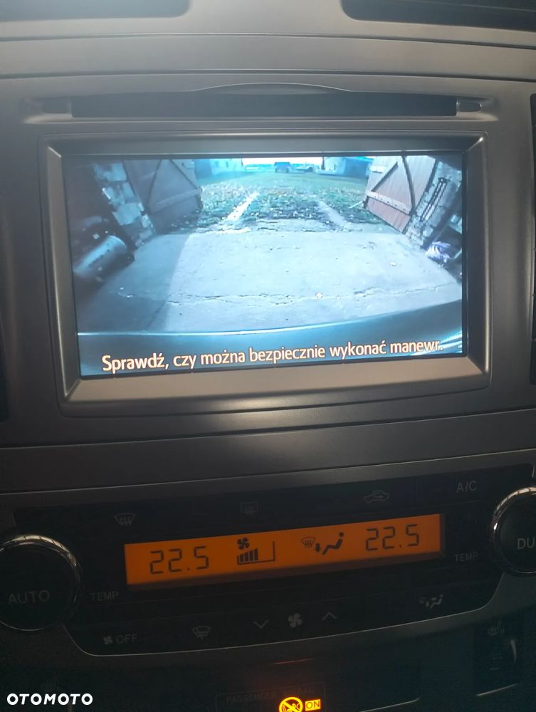 Toyota Avensis 2.0 D-4D Style - 16