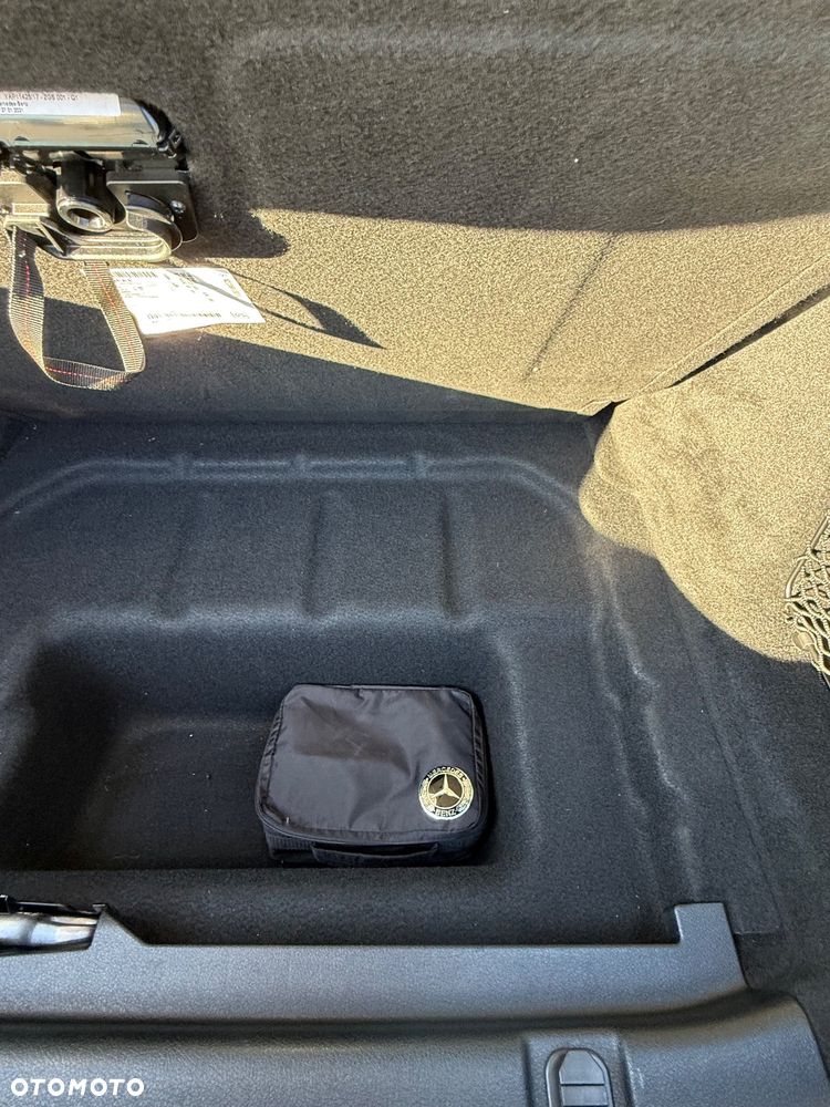 Mercedes-Benz Klasa S 580 4Matic L 9G-TRONIC - 39