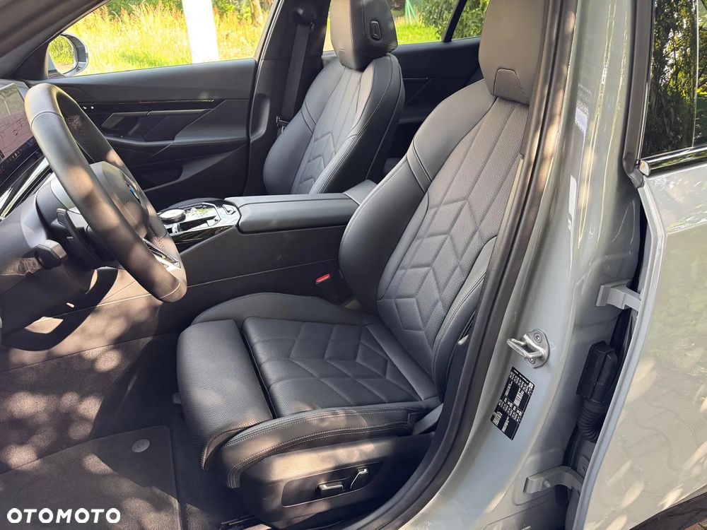 BMW Seria 5 520d Touring - 24