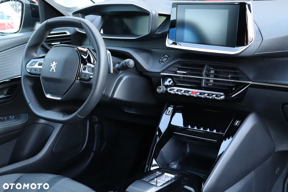 Peugeot 208 1.2 PureTech Allure S&S EAT8 - 20