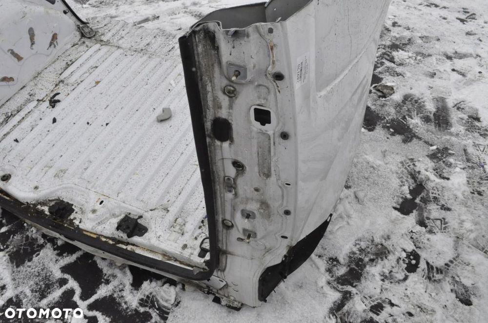 MERCEDES CITAN W415 PAS BŁOTNIK CAŁY TYŁ DUPA - 3