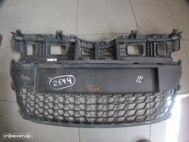 Grelha Friso 865612R000 HYUNDAI I30 2010 1.6CRDI  16V 115CV 5P CINZA FRT GRE MATRICULA - 2
