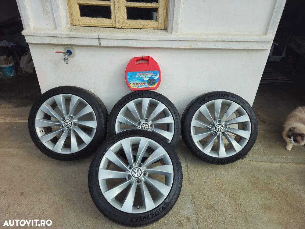 Volkswagen Passat CC - 33