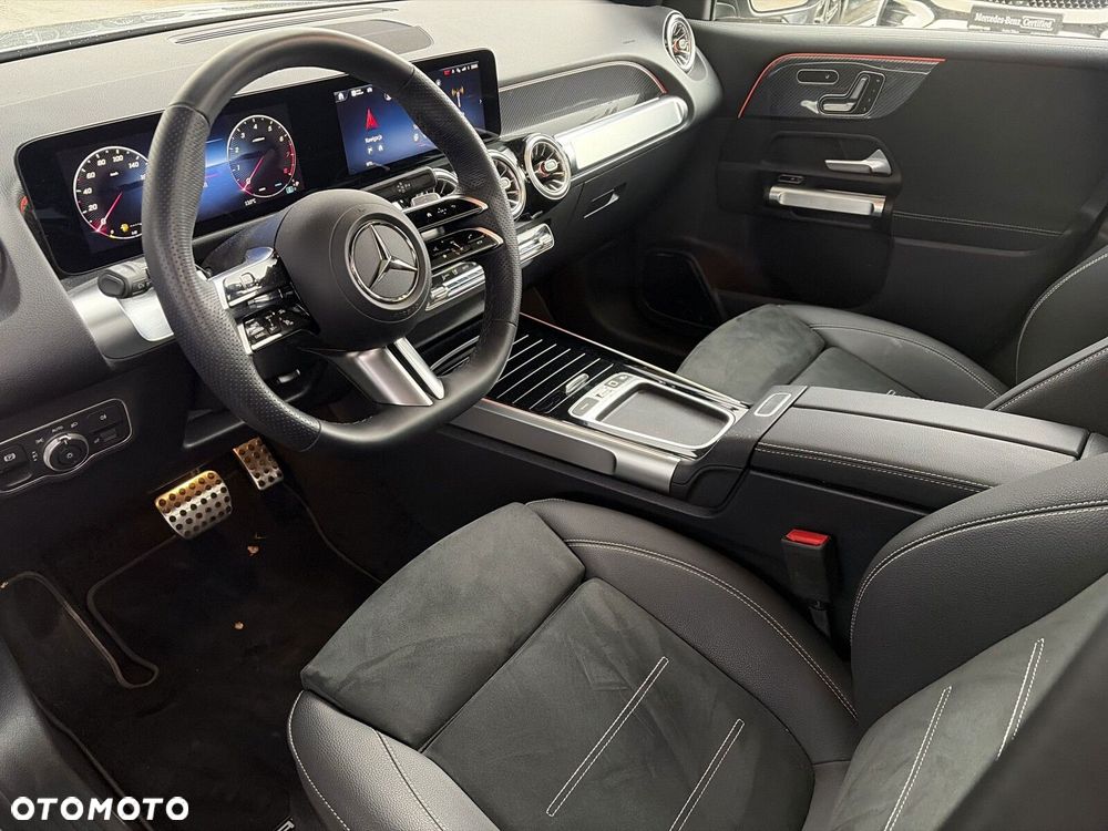 Mercedes-Benz GLB - 10
