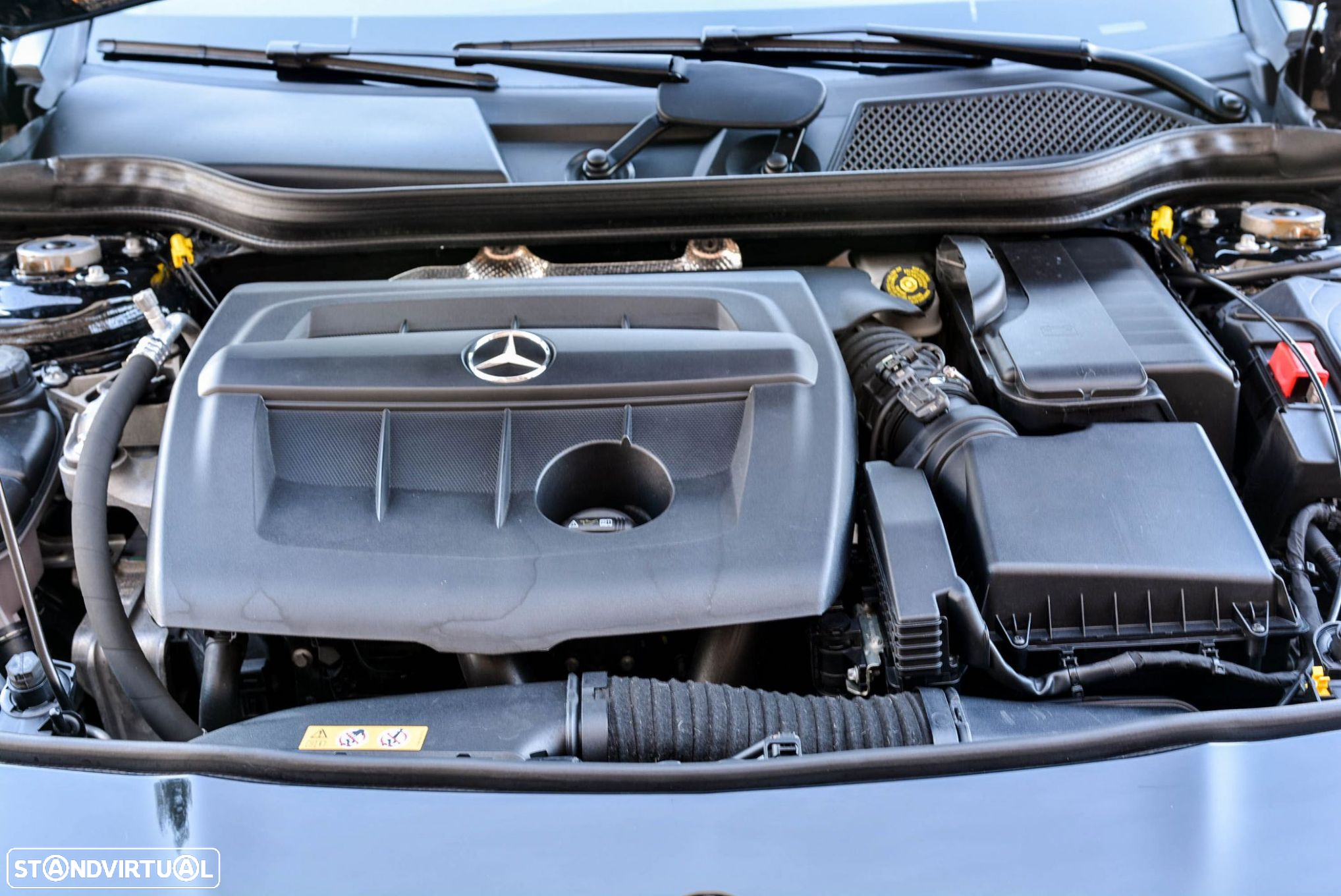 Mercedes-Benz CLA 180 d Shooting Brake Urban - 43