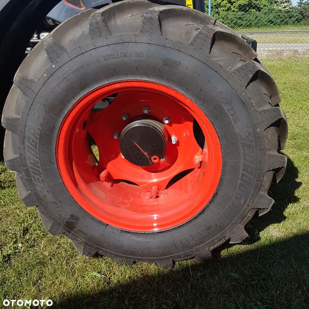 Farmtrac 9130 DT V - 32